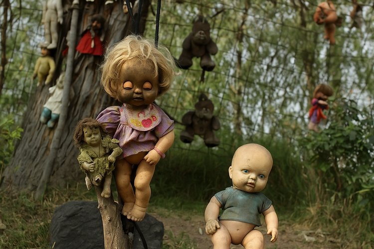 dolls island resized 750px