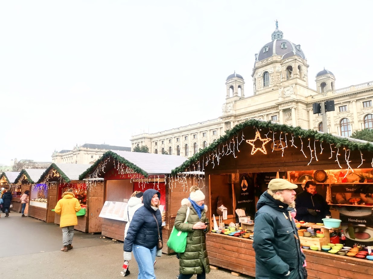 b-cs-adventi-v-s-rai-911-standdal-nyit-az-adventi-szezon-utaz-si