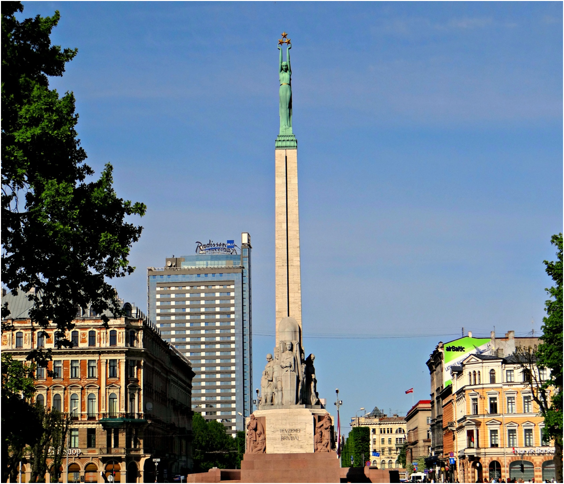 Riga szabadság emlékmű