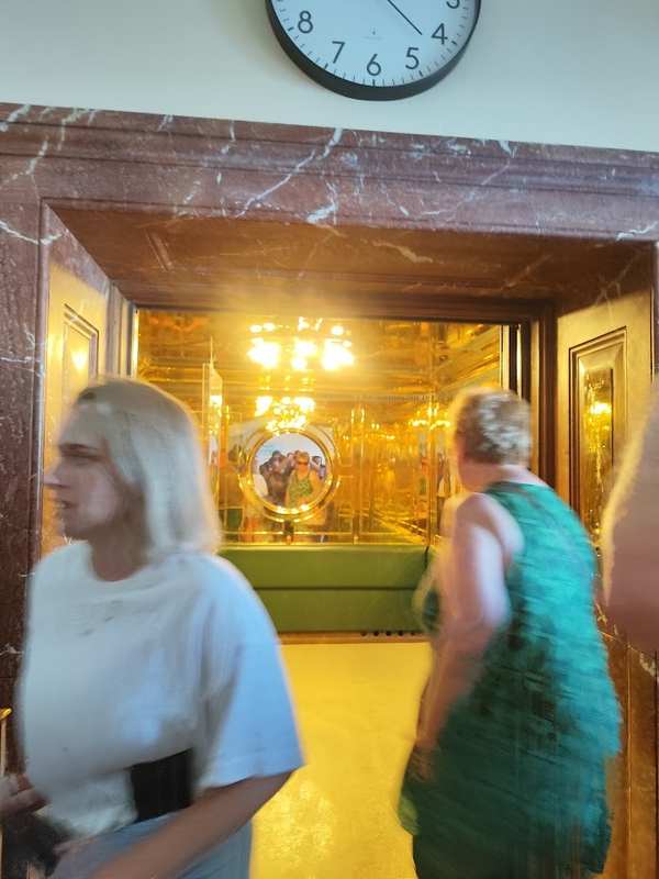 Sasfészek lift