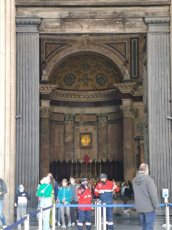 pantheon bejárat