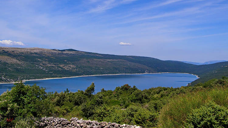 vrana lake szoveg kozott